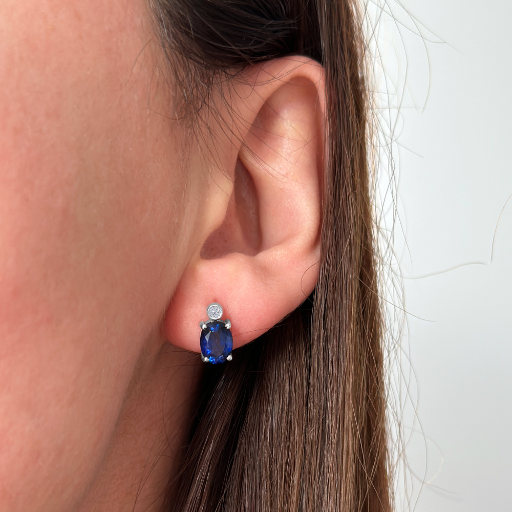 Диамантени обеци от бяло злато със сапфир  KAYA