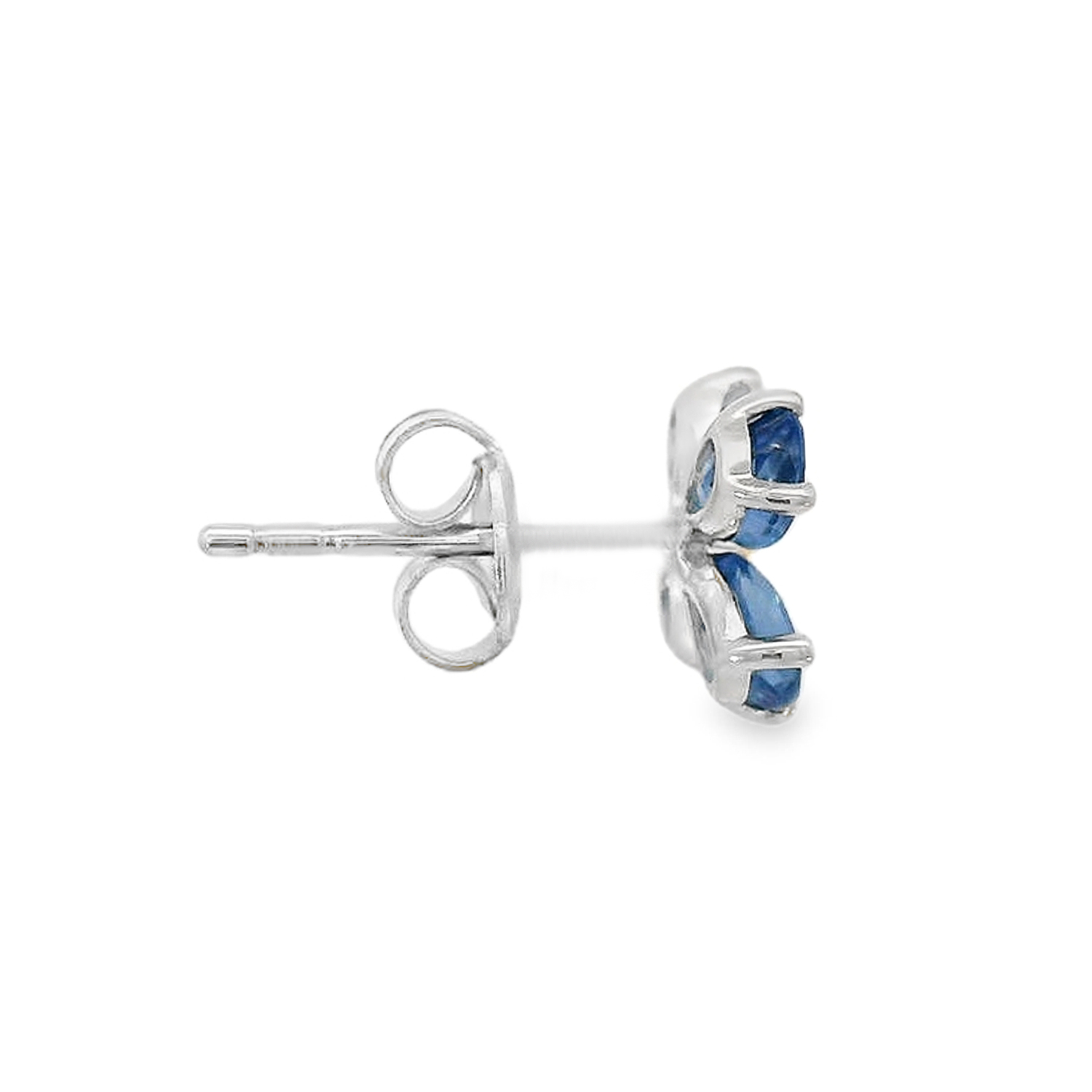 Бяло злато обици със светло син сапфир