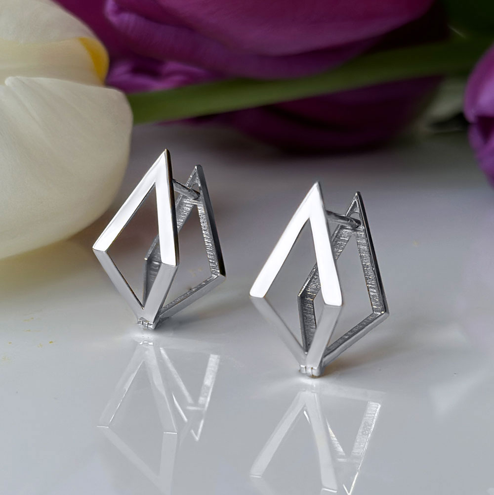 Обеци бяло злато във формата на ромб без камъни