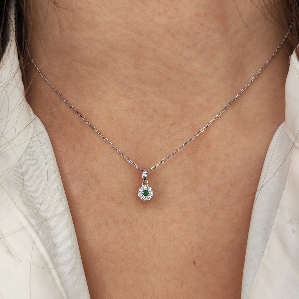 Колие от бяло злато с диамантена висулка Sophia