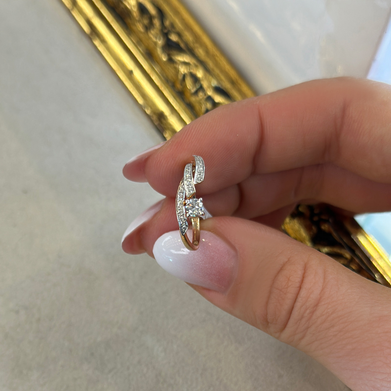 Диамантен пръстен от розово злато Pretty