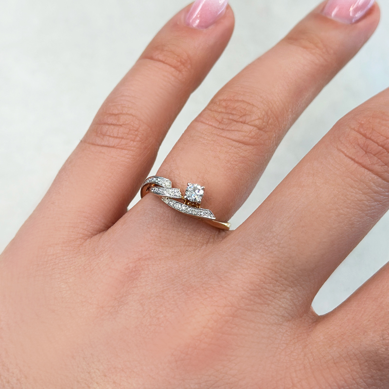 Диамантен пръстен от розово злато Pretty