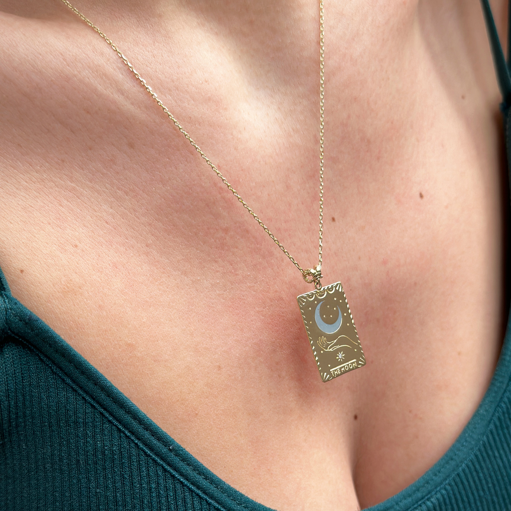 Жълто злато колие с висулка карта таро THE MOON