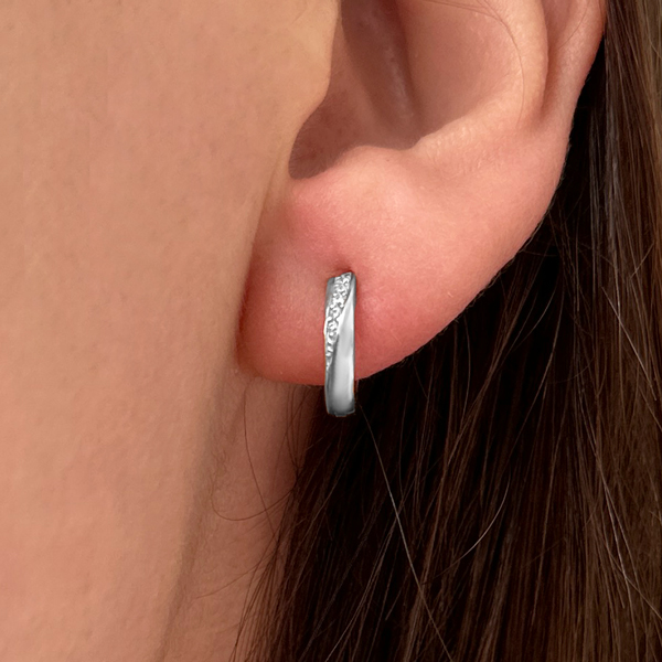 Бяло злато кръгли обеци с камъни KETY