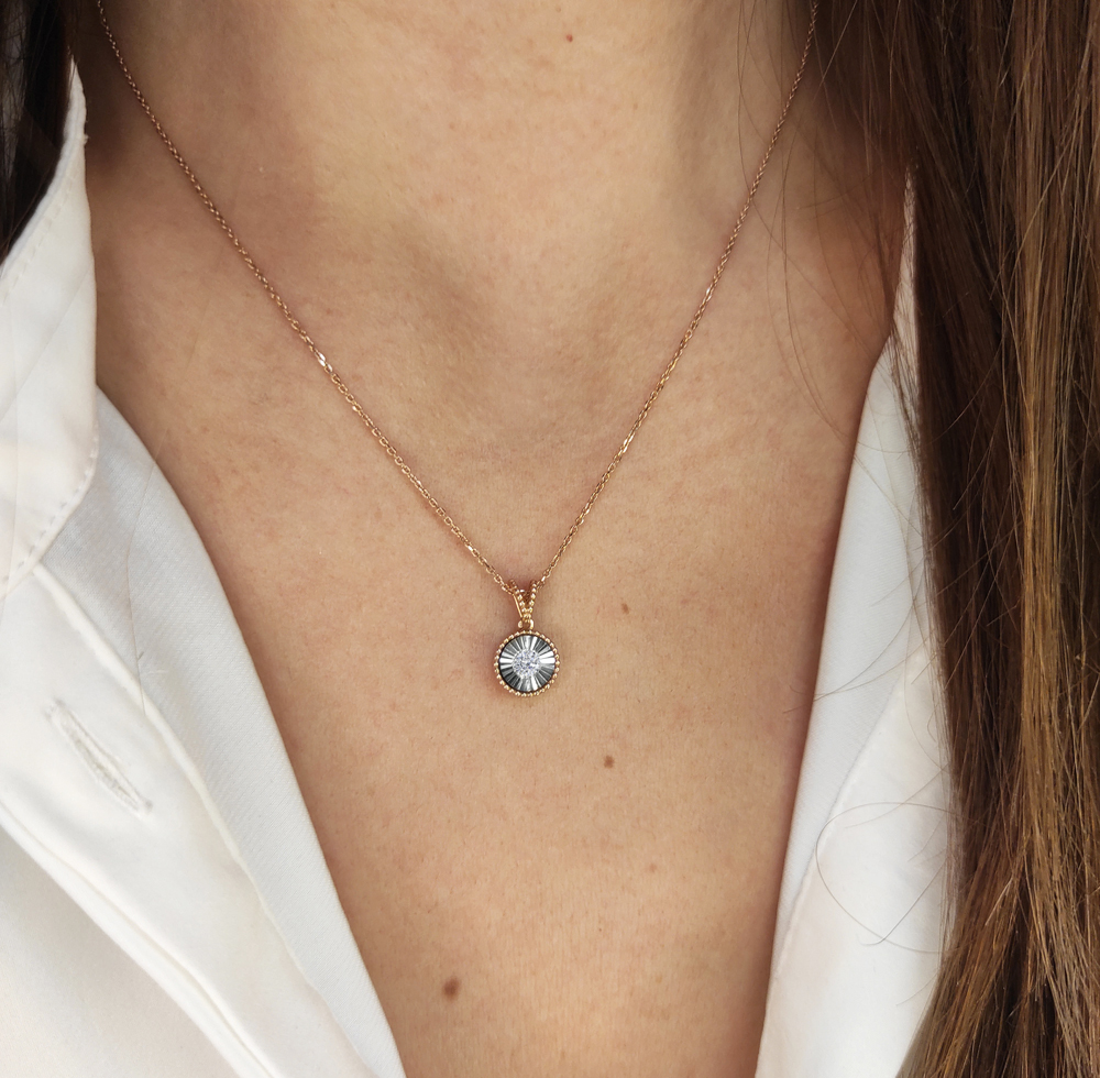 Розово злато колие с диамантена висука CAROLLIN