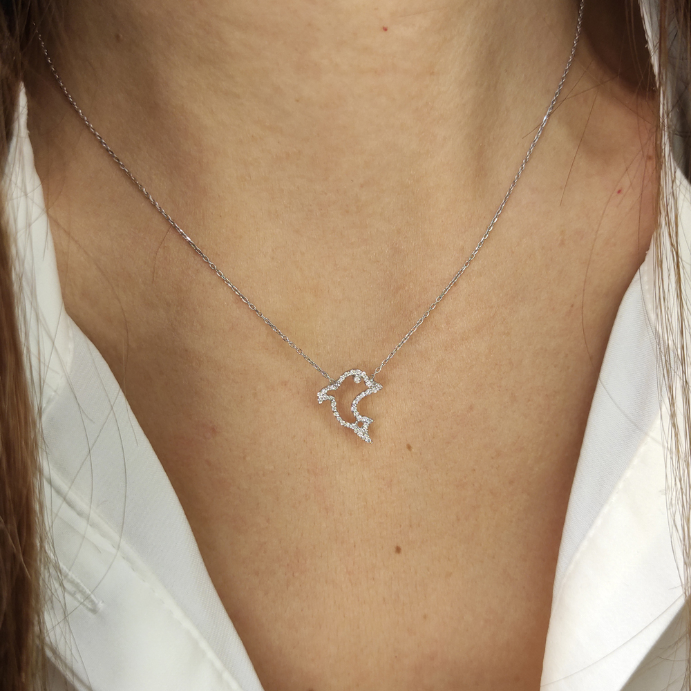 Колие от бяло злато с диамантена висулка Делфин