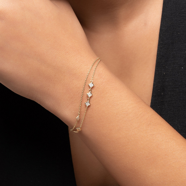 Жълто злато двойна гривна с камъни циркон