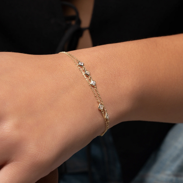 Жълто злато двойна гривна с камъни циркон