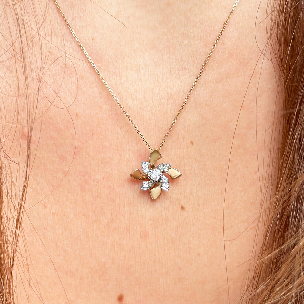 Колие с движеща висулка с диаманти в розово злато Sylvie