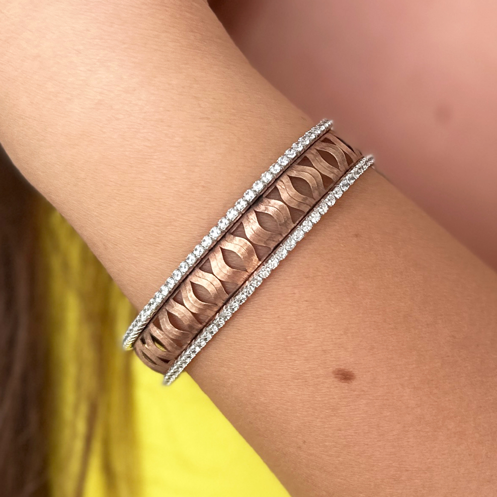 Твърда гривна от розово злато The Only