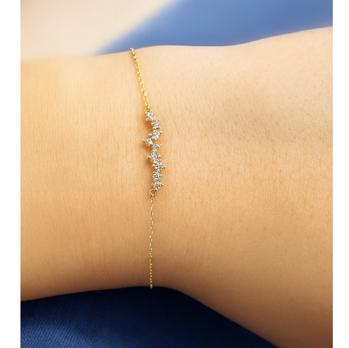 Гривна в жълто злато White Lagoon