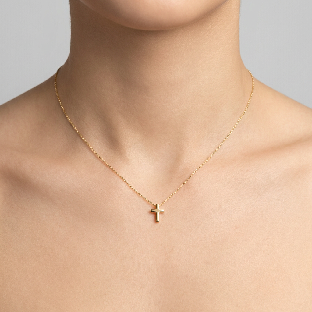 Жълто злато колие с малък кръст