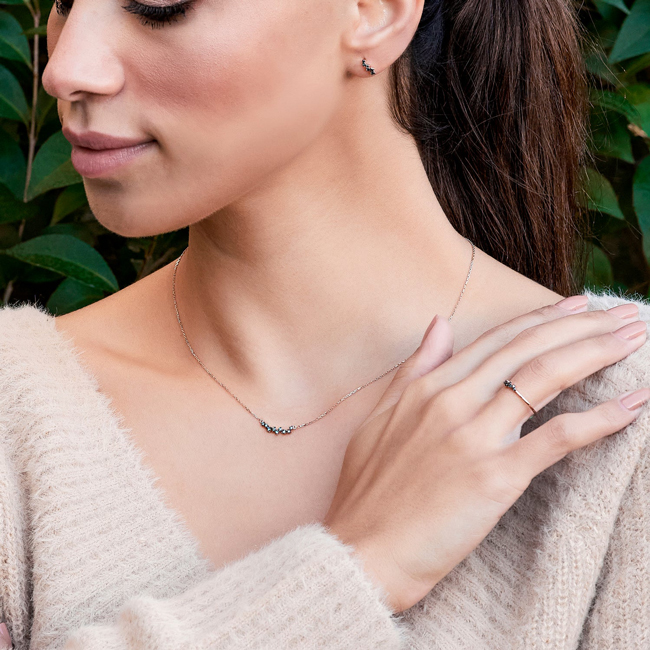 Нежен златен пръстен от бяло злато White Lagoon