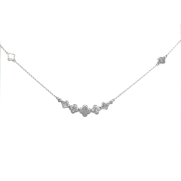 Колие с детелини бяло злато