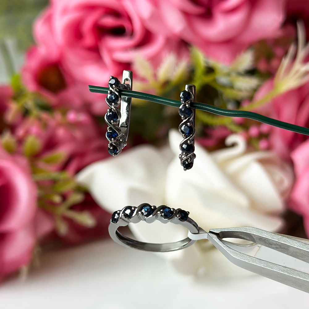 Пръстен бяло злато със сапфир JANIZ