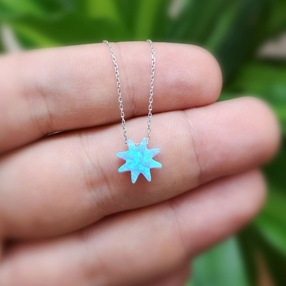 Колие бяло злато звезда с осем лъча