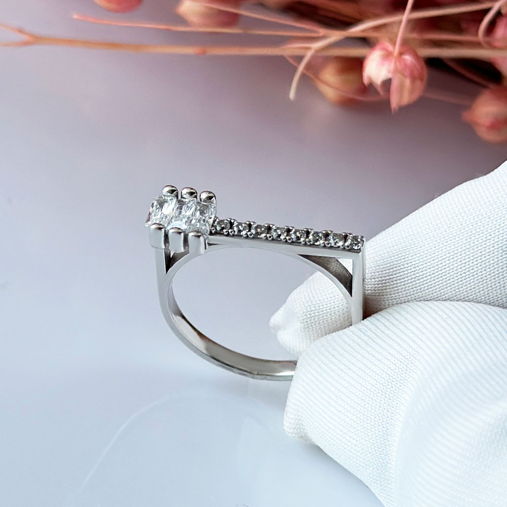 Бяло злато пръстен square