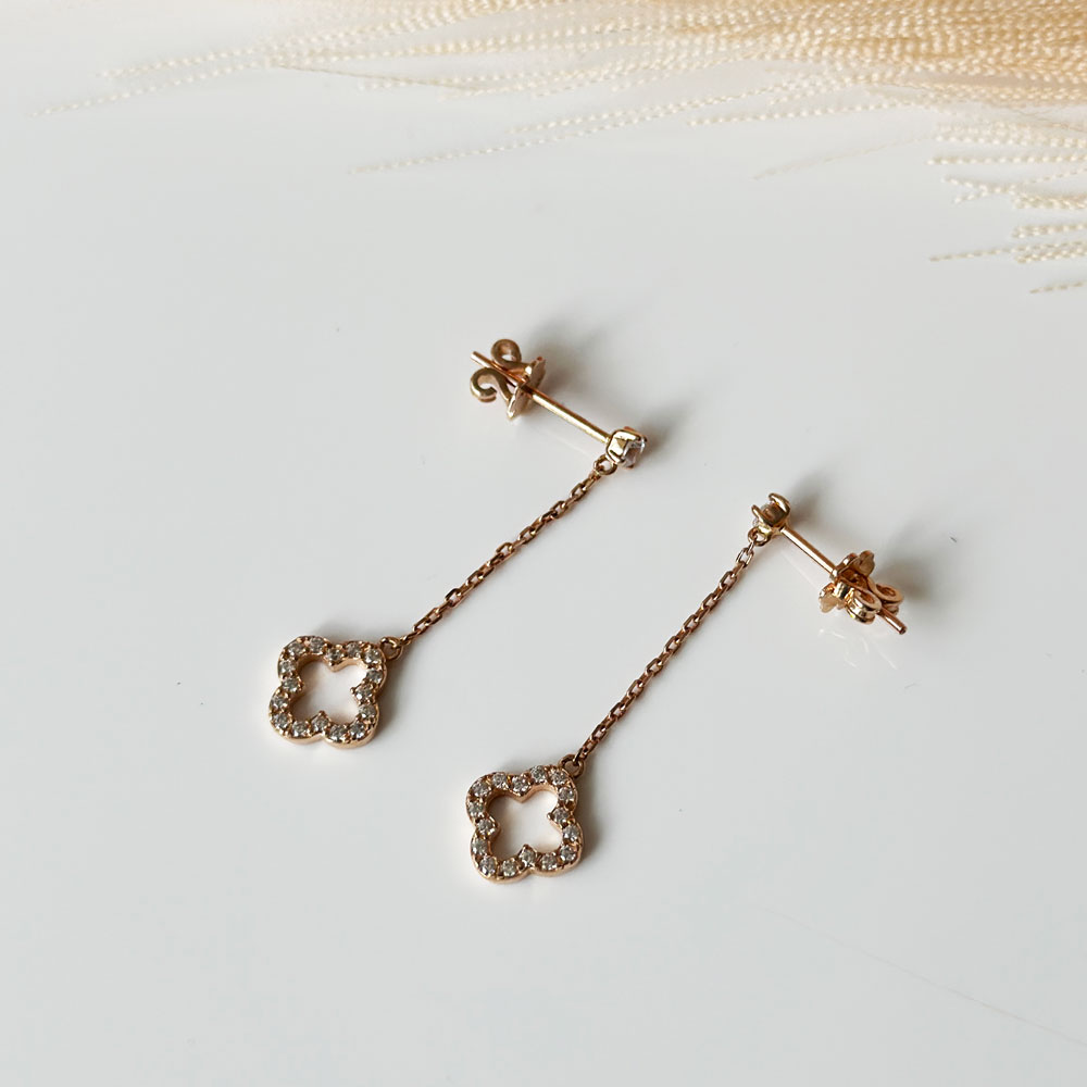 Висящи Обеци на винт розово злато Clover