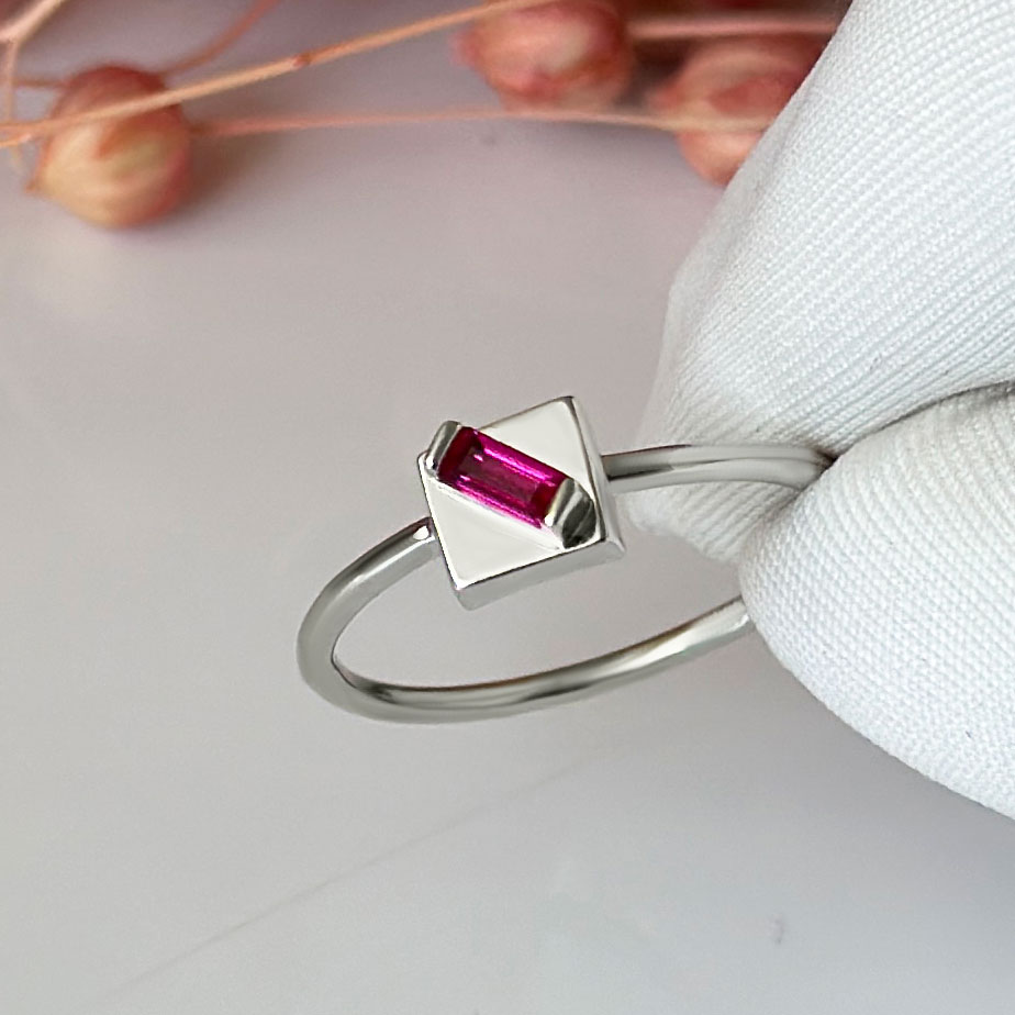 Пръстен бяло злато с рубин RENI