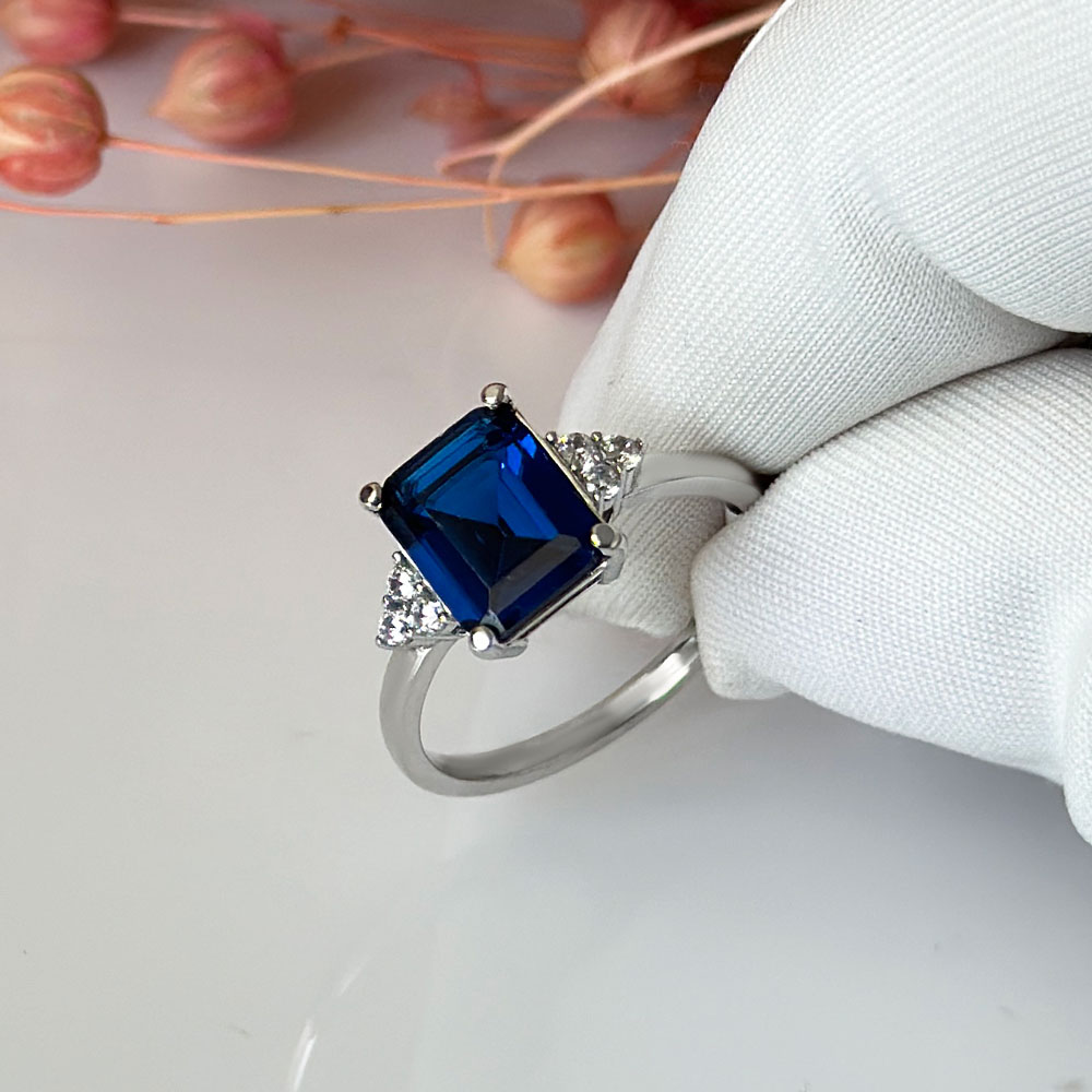 Пръстен бяло злато със сапфир Barbara