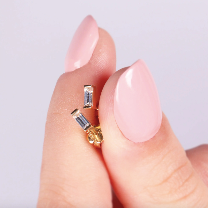 Обеци на винт жълто злато Simona