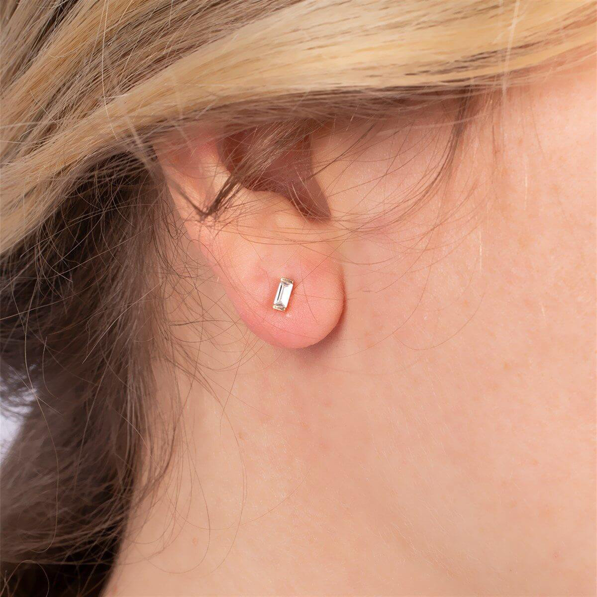 Обеци на винт жълто злато Simona