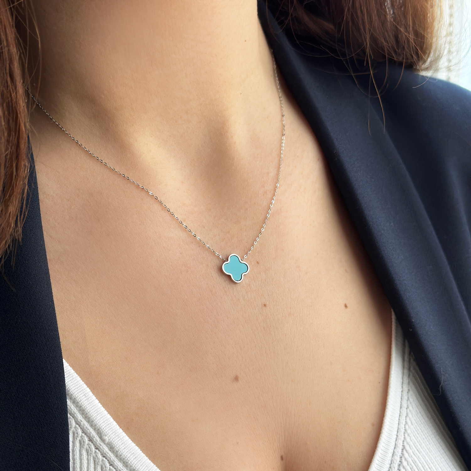 Колие бяло злато с детелинa CLOVER