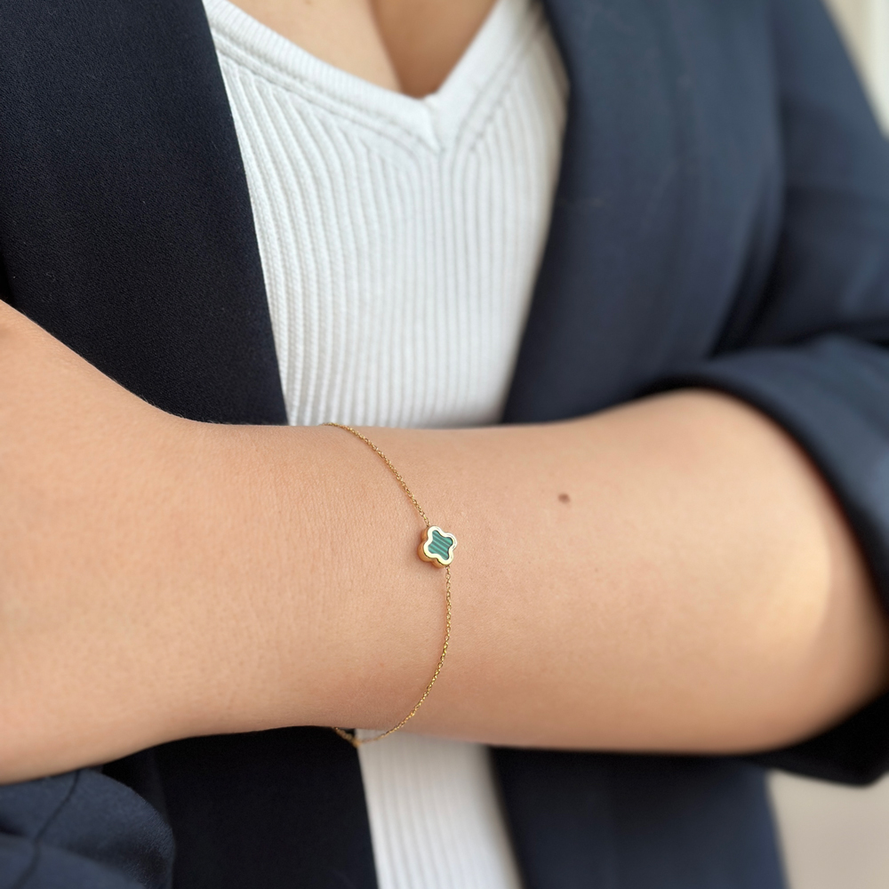 Златна гривна с детелина Clover