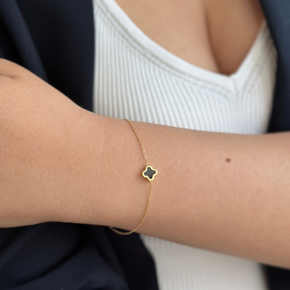 Златна гривна с детелина Clover