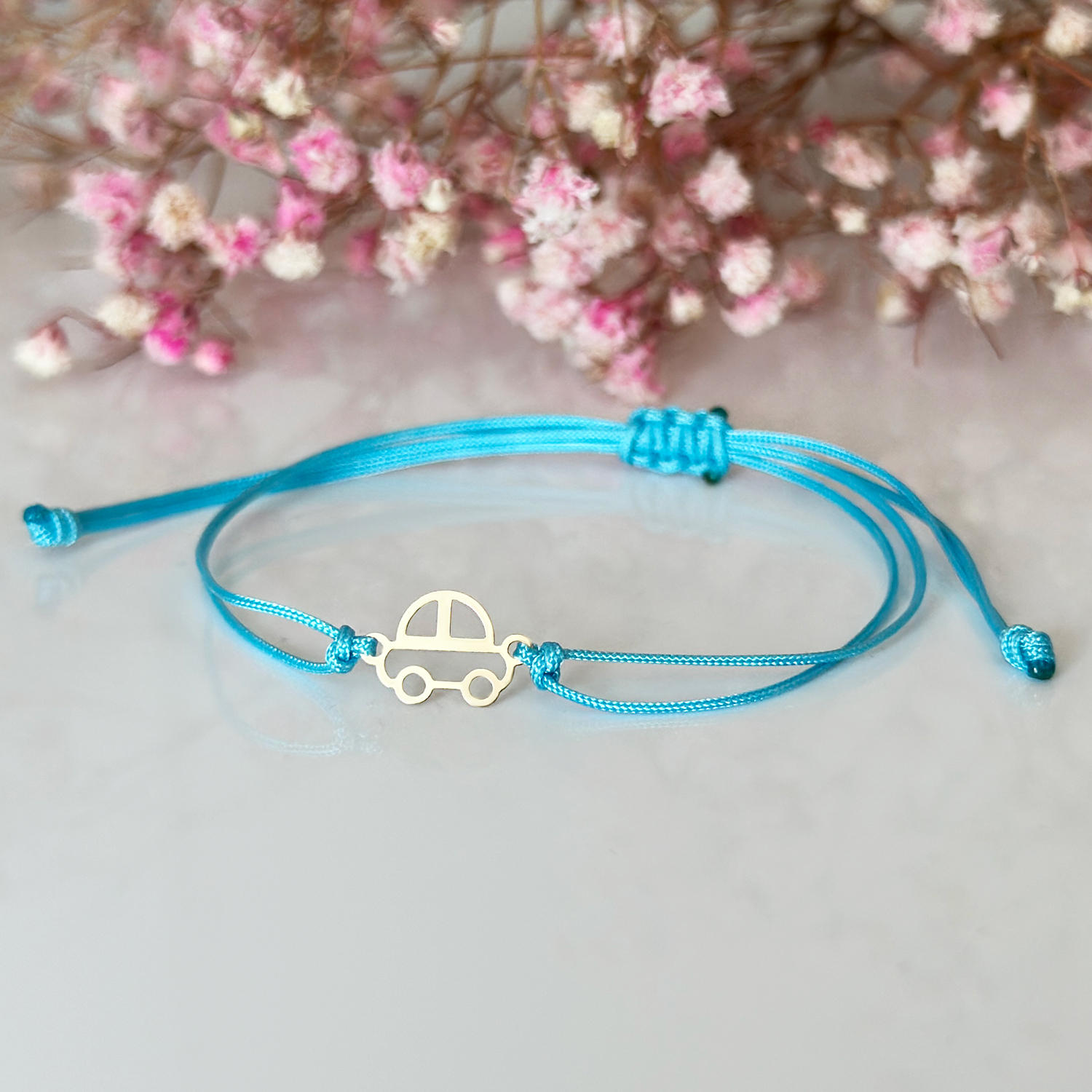 Конец със златна кола