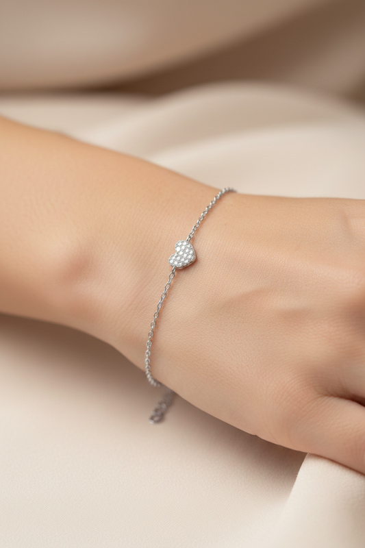 Гривна бяло злато сърце с камъни циркон