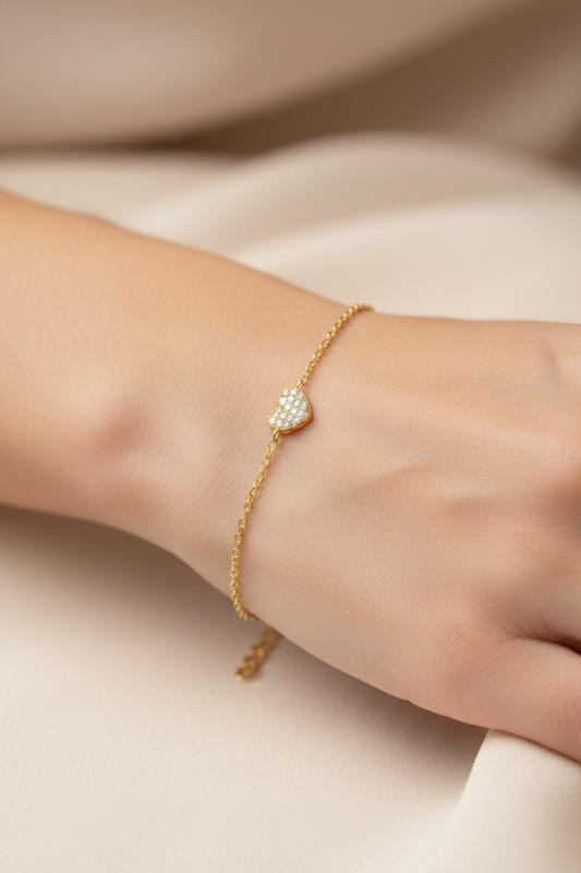 Гривна жълто злато сърце с камъни циркон