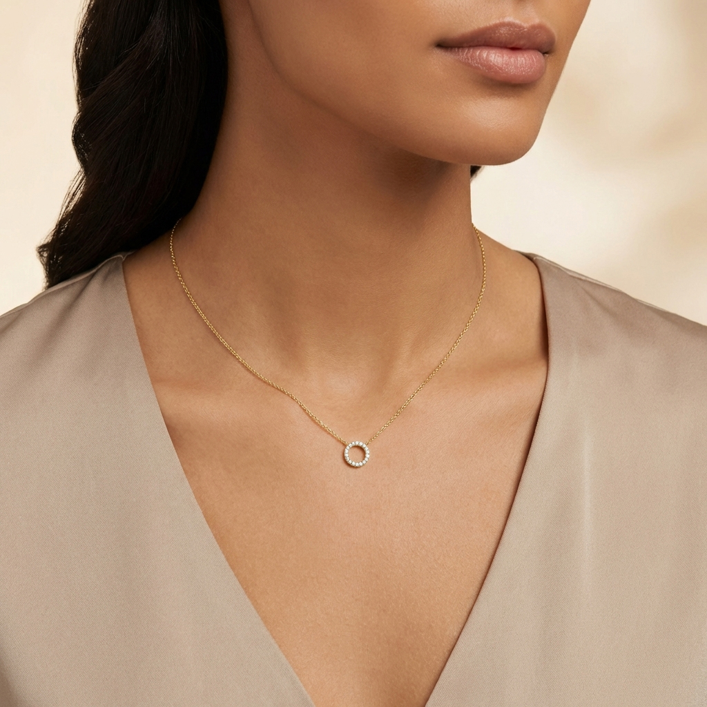 Златно колие кръг и циркони