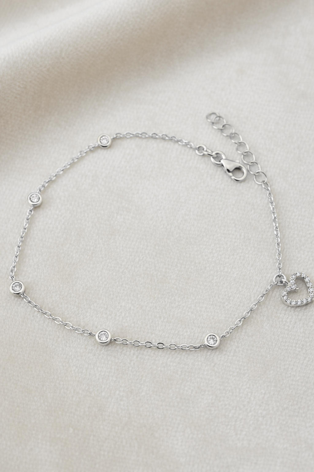 Бяло злато гривна със сърце Stefani